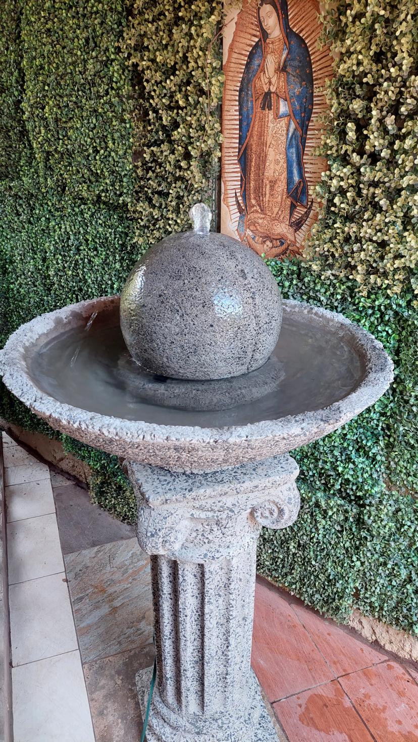 FUENTE DE ESFERA DE 30 CM DE DIAMETRO Y POCETA DE 50 cm DE DIAMETRO EXTERNO