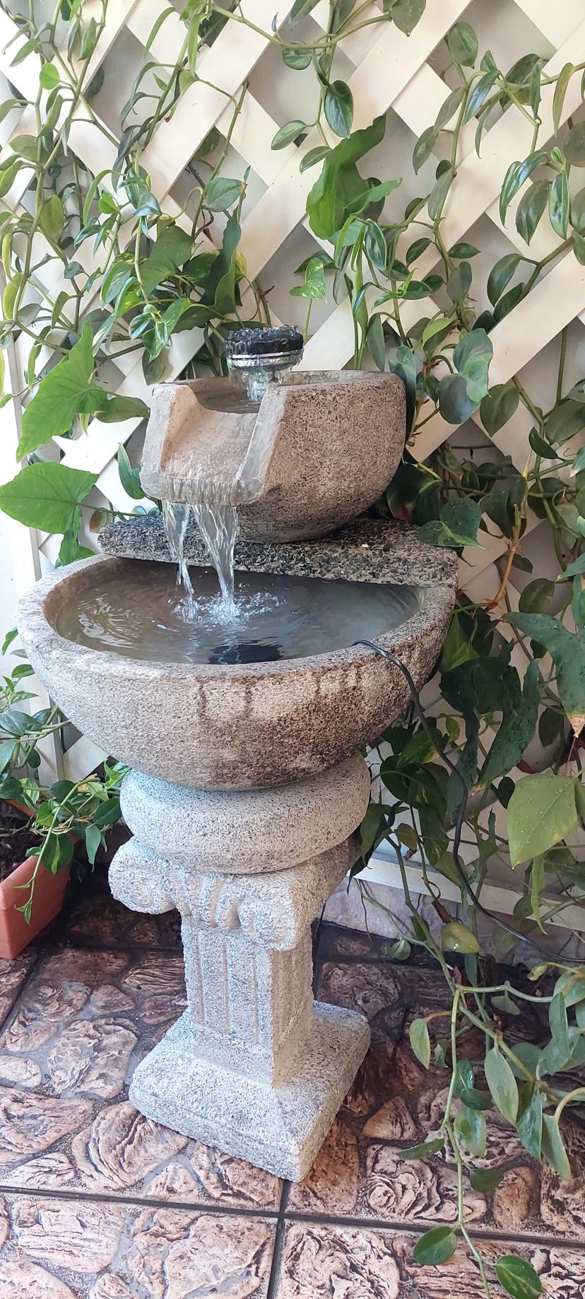 FUENTE DE 2 POCETAS EN PIEDRA. ALTURA TOTAL 80 CM