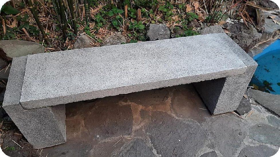 BANCA LINEAL ARMABLE DE 1.47 ML DE LARGO X 40 CM DE ANCHO X 0.40 M ALTO