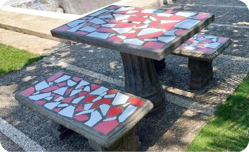 JUEGO DE MESA RECTANGULAR, CON 2 BANCAS INCLUIDAS