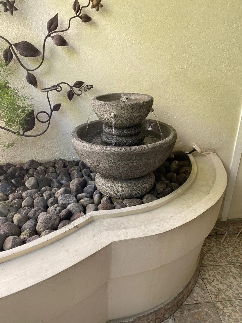 FUENTE PARA ESPACIO PEQUEÑO 8 CAIDAS POCETA DE 28 CM Y 50 CM DIAMETRO